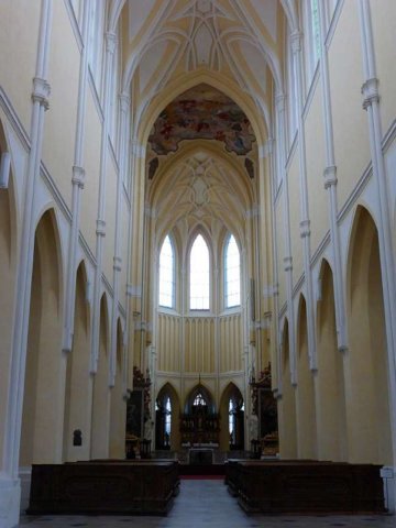 cathedraloftheassumptionofourladykutnahora.jpg