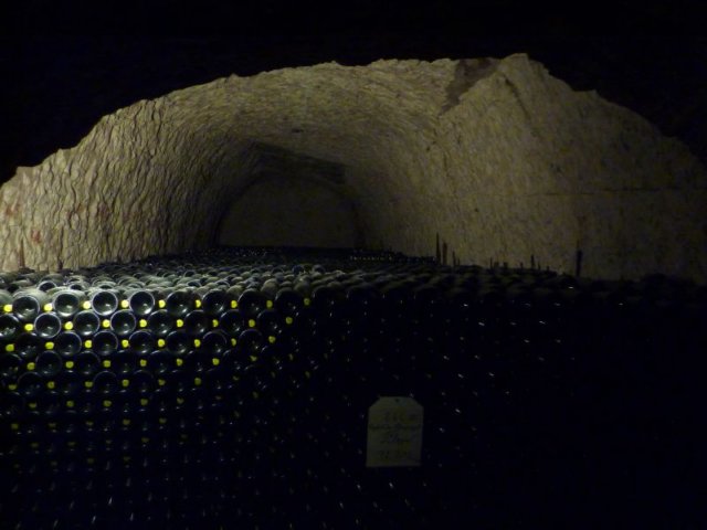 taittingercavesreims.jpg