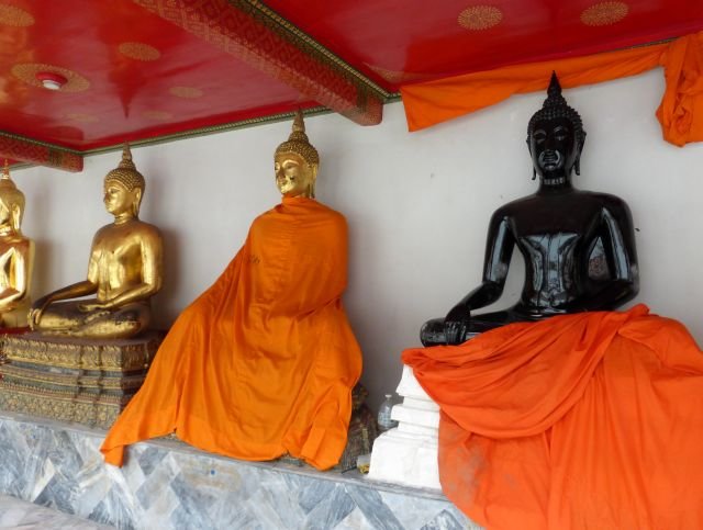 buddhasatwatphobangkok.jpg